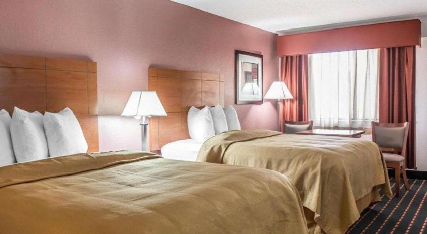 Quality Inn Марианна Екстериор снимка
